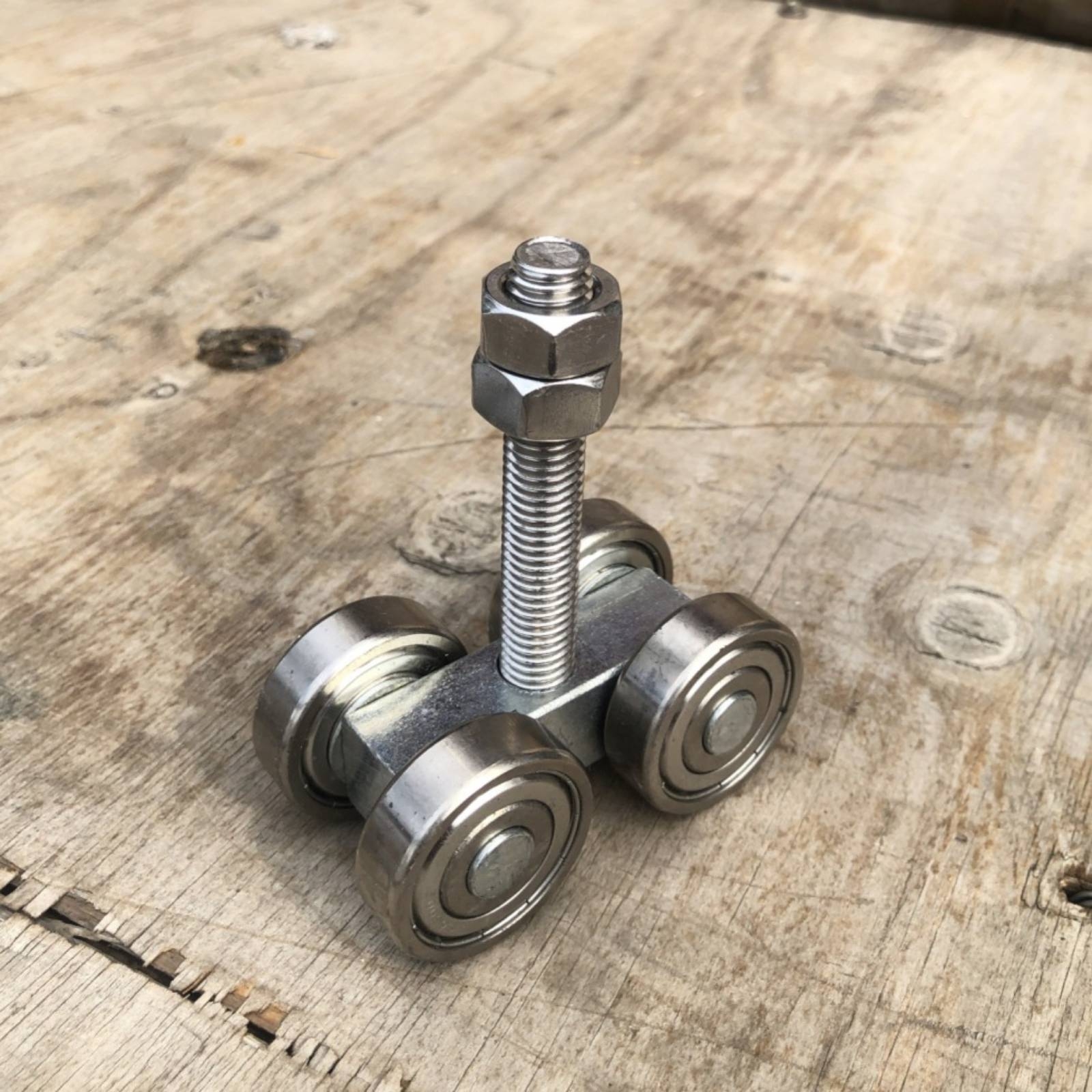 Sliding Door Pulley Overhead R - Furniture Hardware Bolts 评论和价格